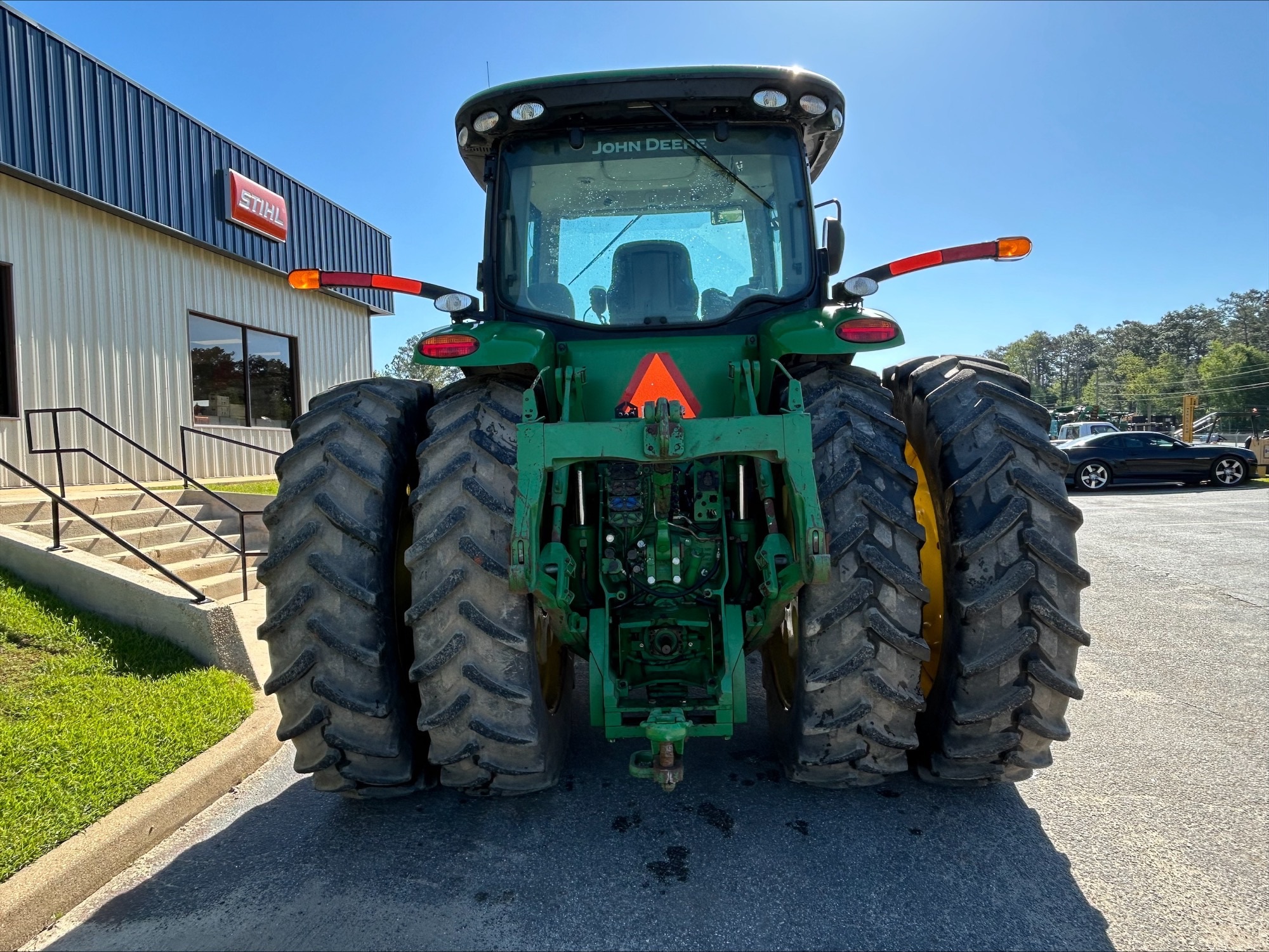 2012 John Deere 8285R Image 6