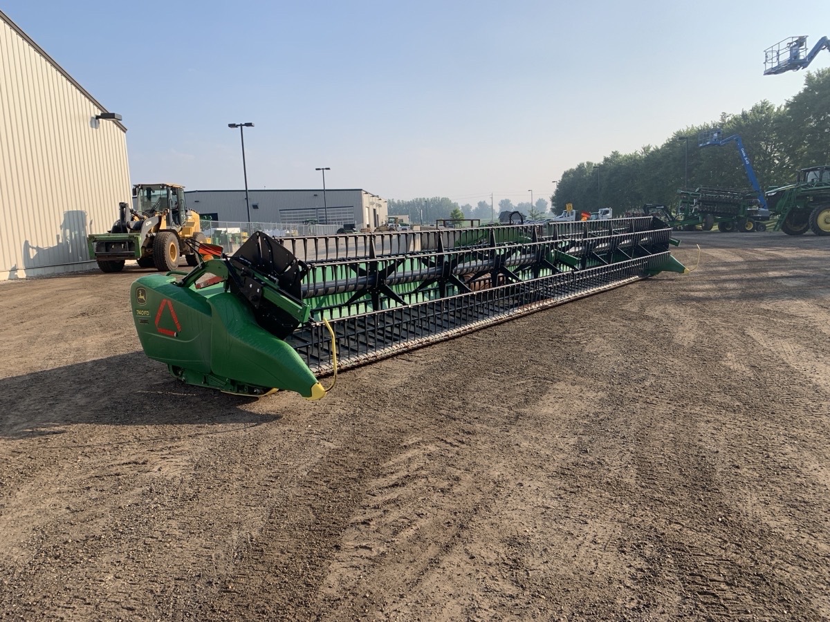 2020 John Deere 740FD Image 1