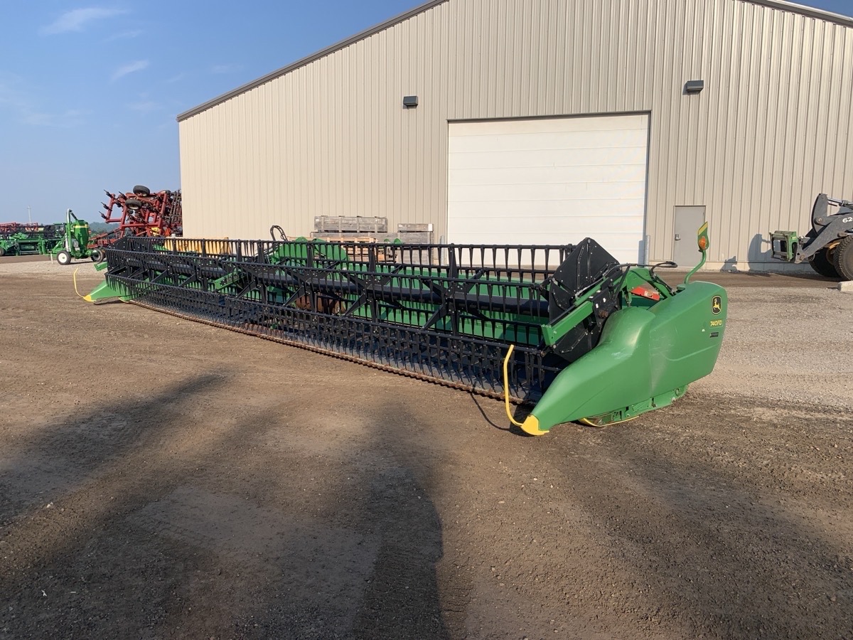 2020 John Deere 740FD Image 2