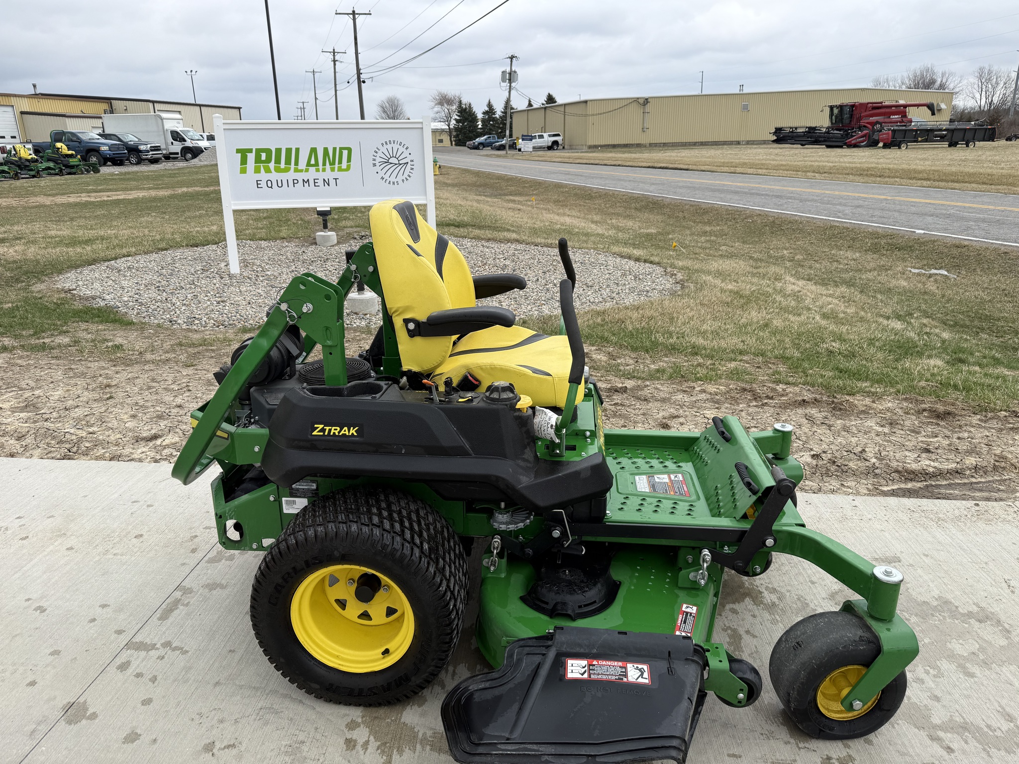 2019 John Deere Z740R Image 4