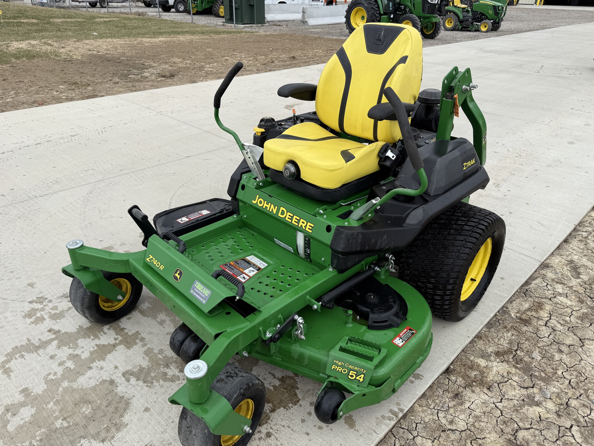 2019 John Deere Z740R Image 12