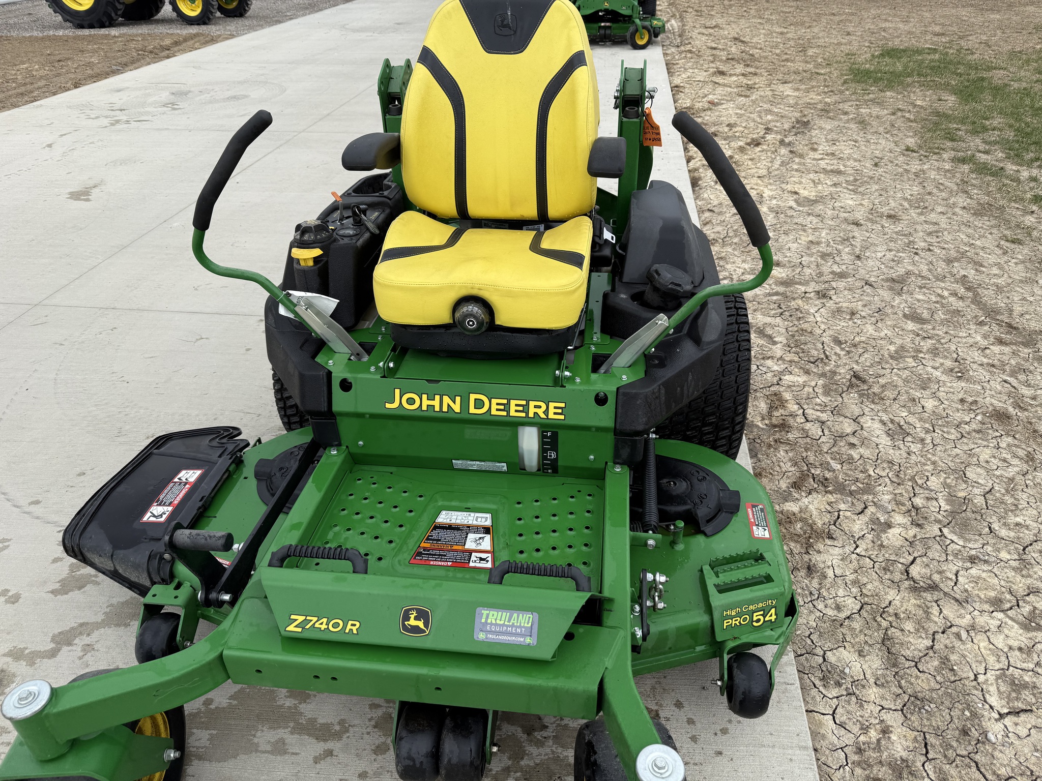 2019 John Deere Z740R Image 13