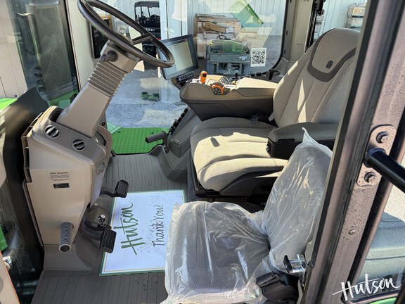 Photo of 2025 John Deere 9R 440