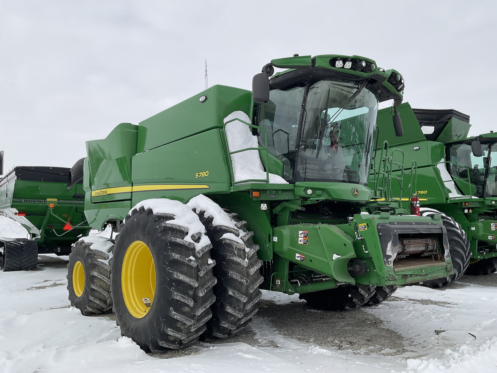 2024 John Deere S780 Image 2