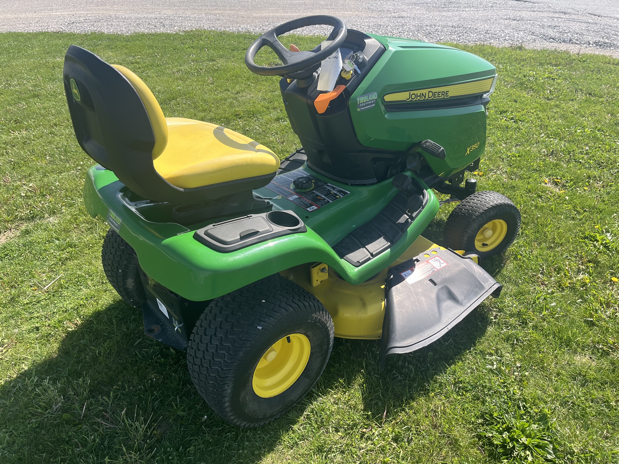 2021 John Deere X350 Image 4