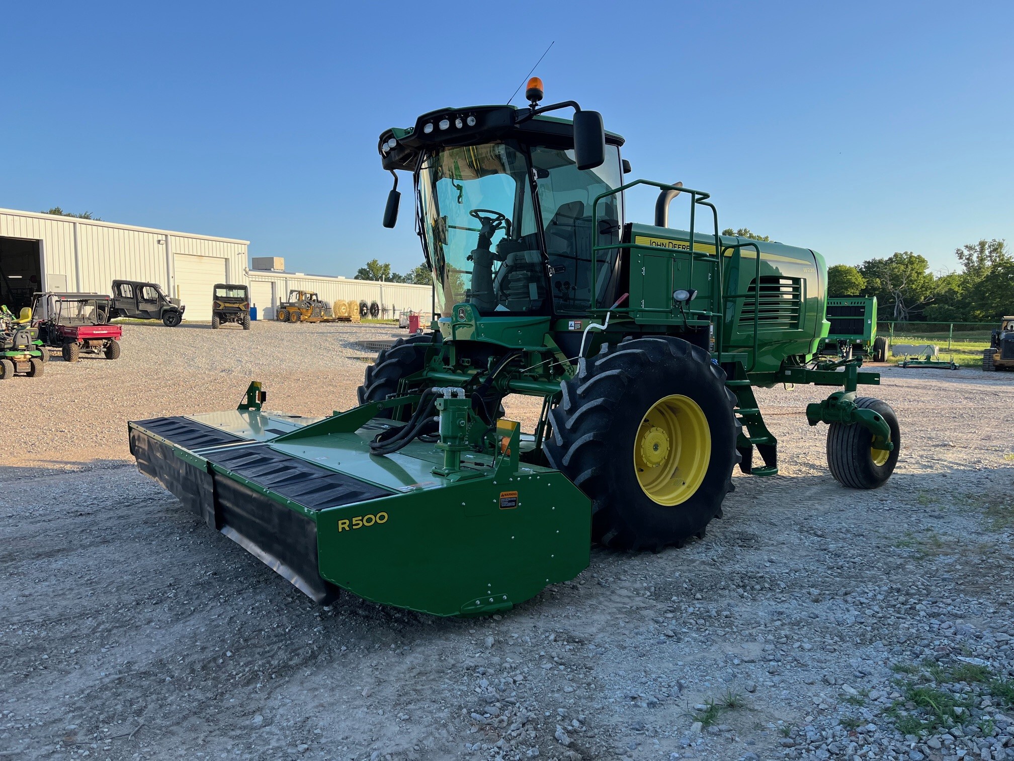 2018 John Deere W235 Image 8