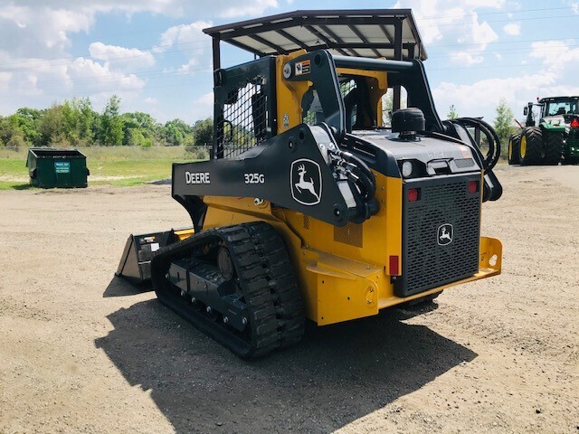2025 John Deere 325G Image 4
