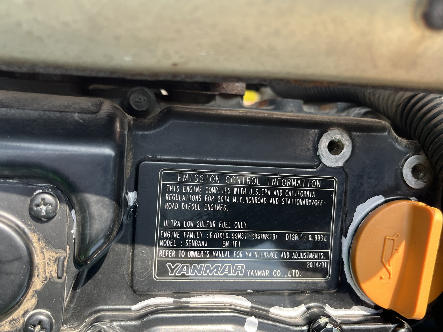 2014 John Deere X754 Image 10