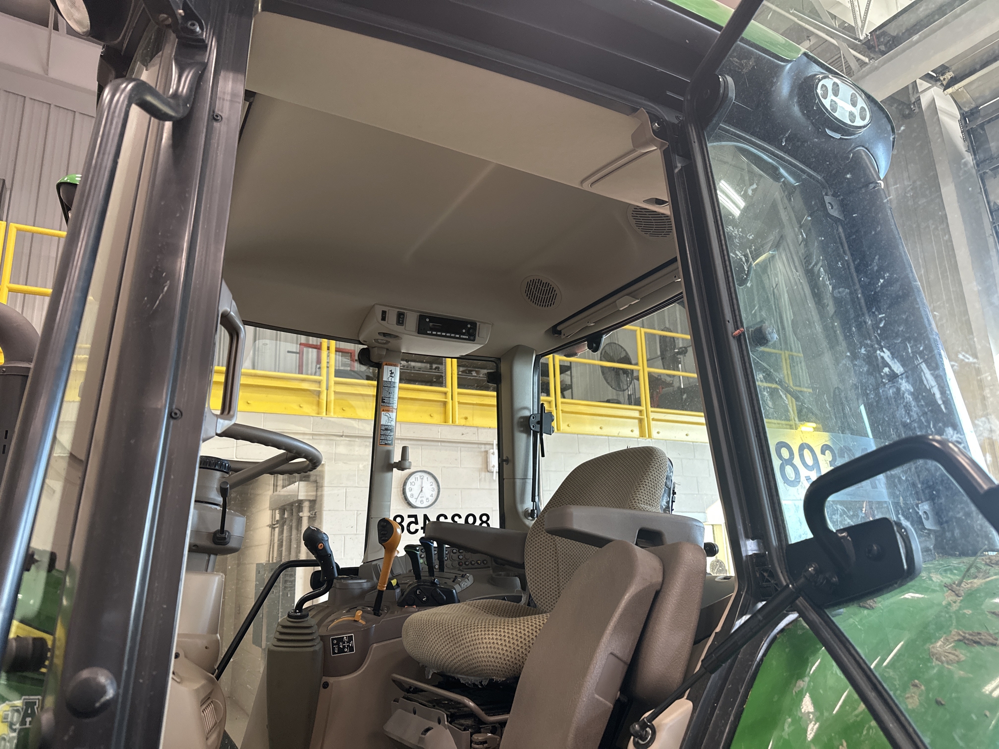 2023 John Deere 6120M Image 22
