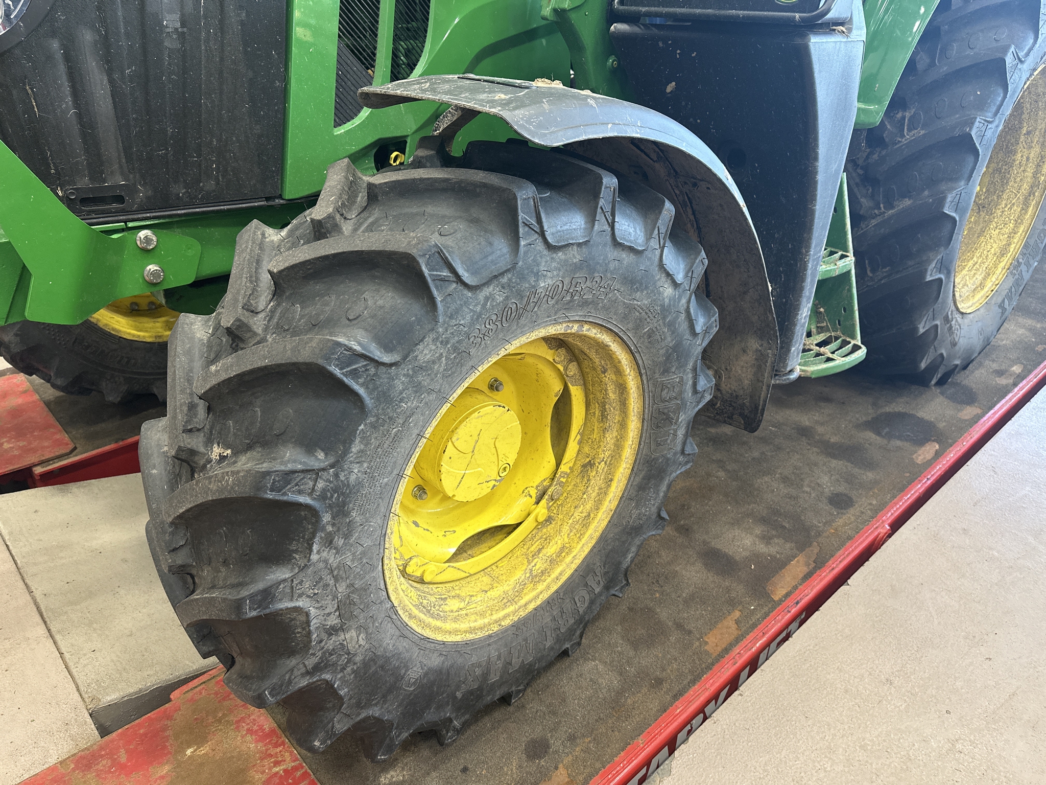 2023 John Deere 6120M Image 16