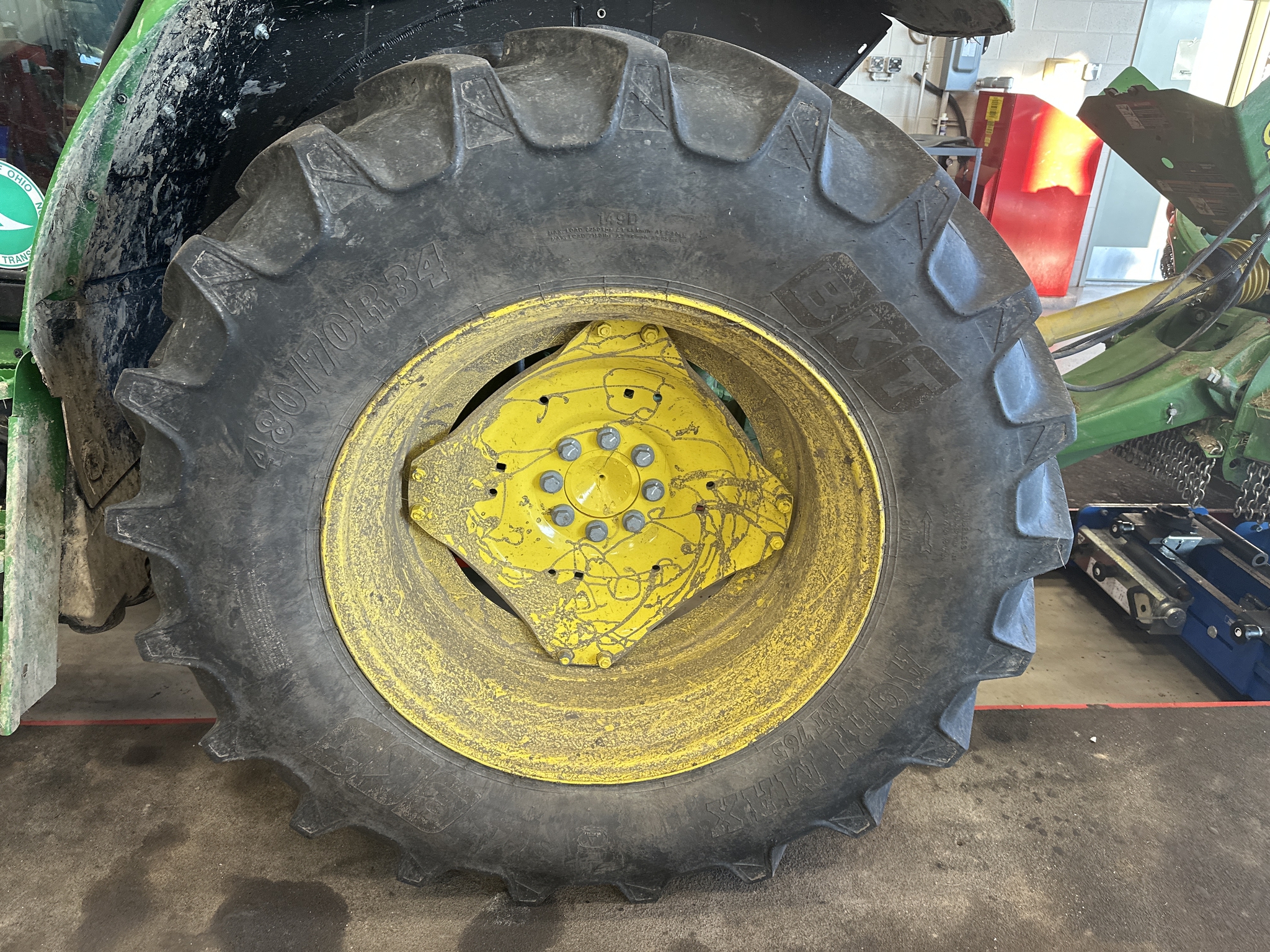 2023 John Deere 6120M Image 13