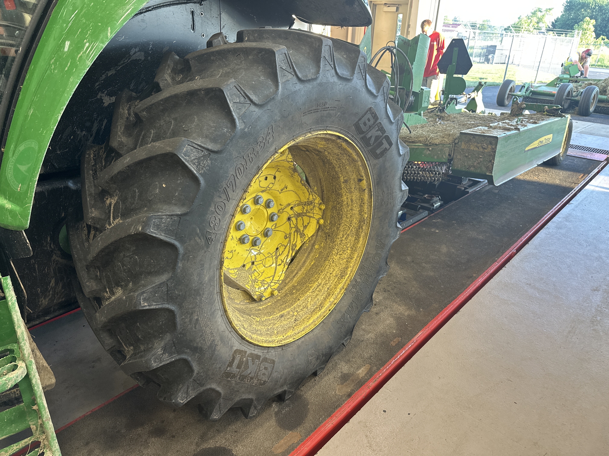 2023 John Deere 6120M Image 14