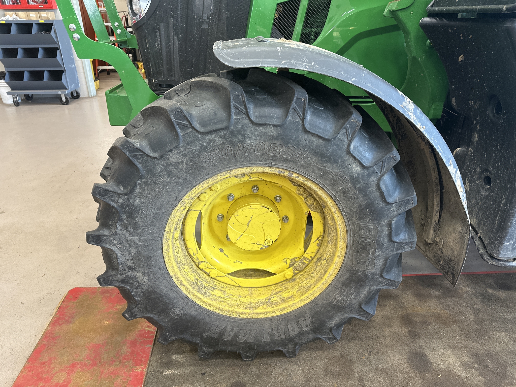 2023 John Deere 6120M Image 15