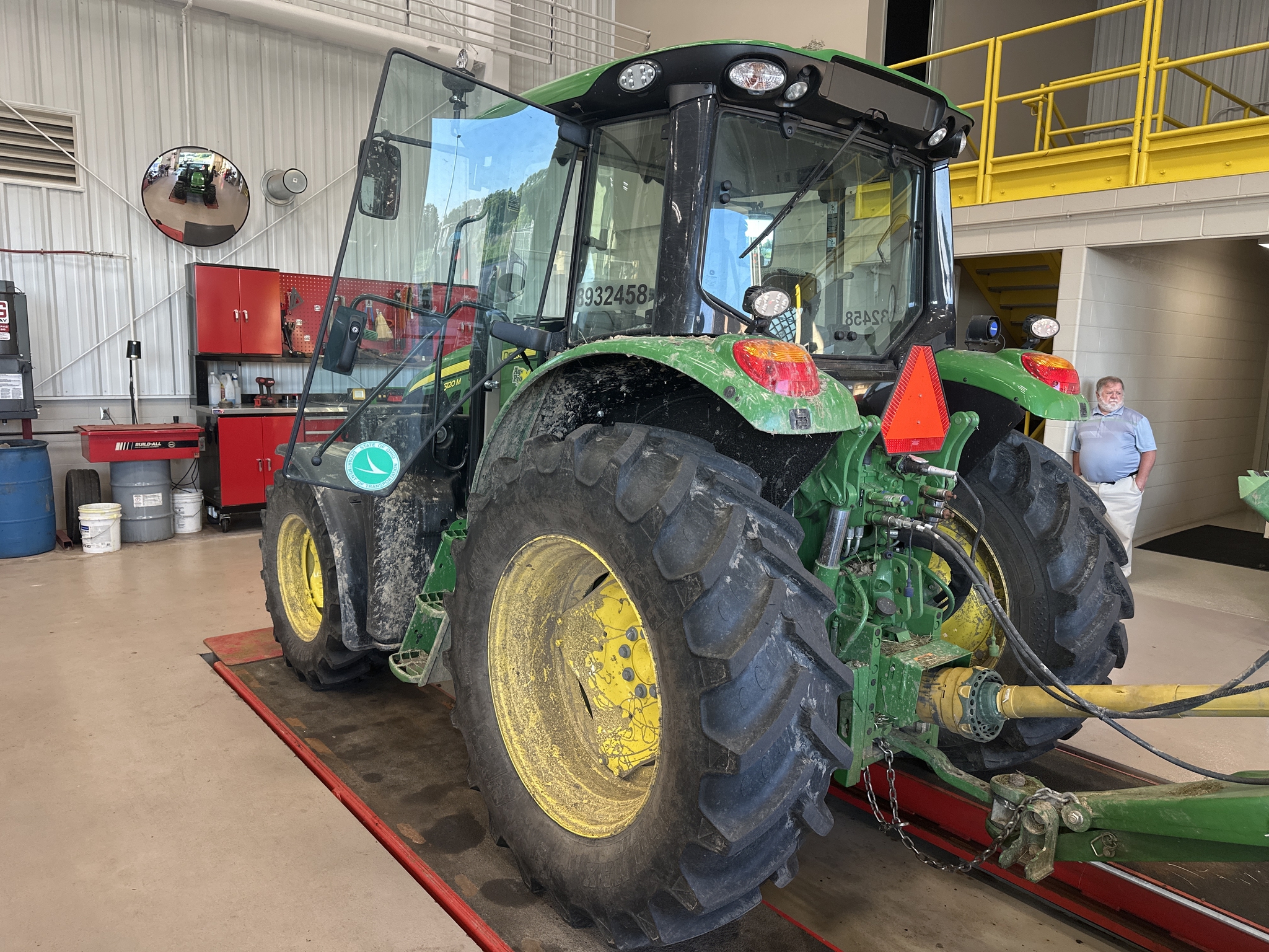 2023 John Deere 6120M Image 3
