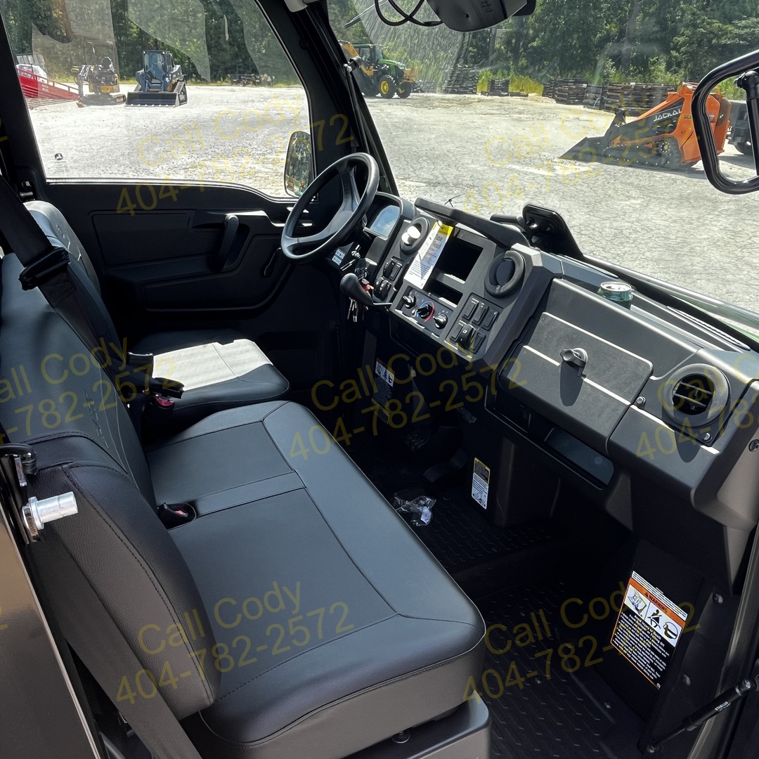 2025 John Deere XUV845M HVAC Image 5
