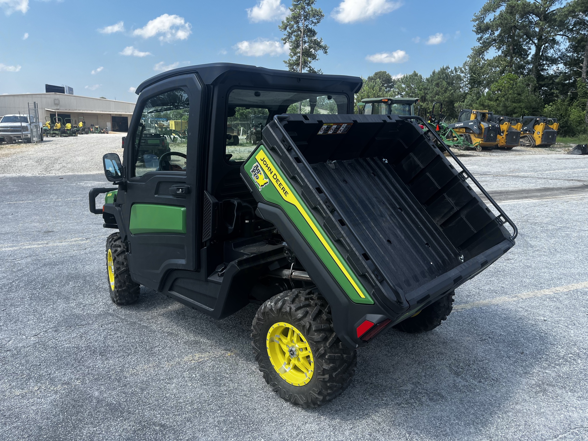 2025 John Deere XUV845M HVAC Image 7