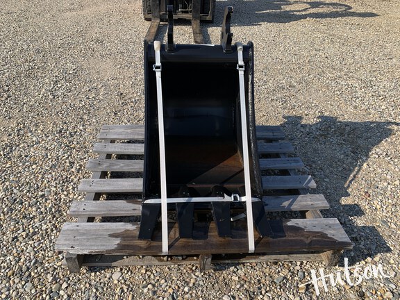 Photo of 2024 John Deere BYT10978