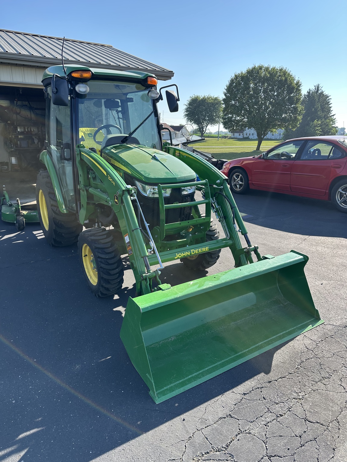 2021 John Deere 3039R Image 8