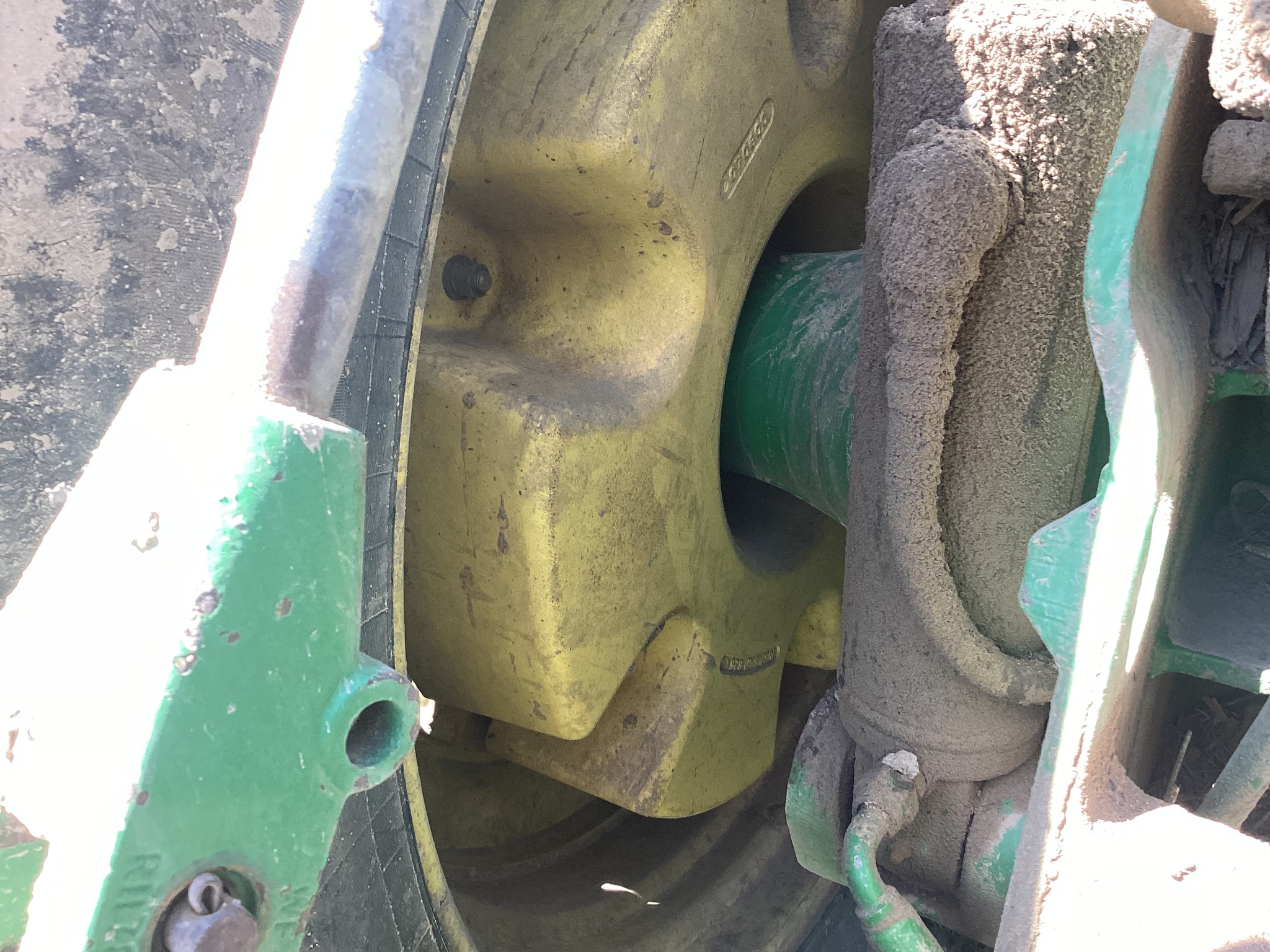 2000 John Deere 8210 Image 26