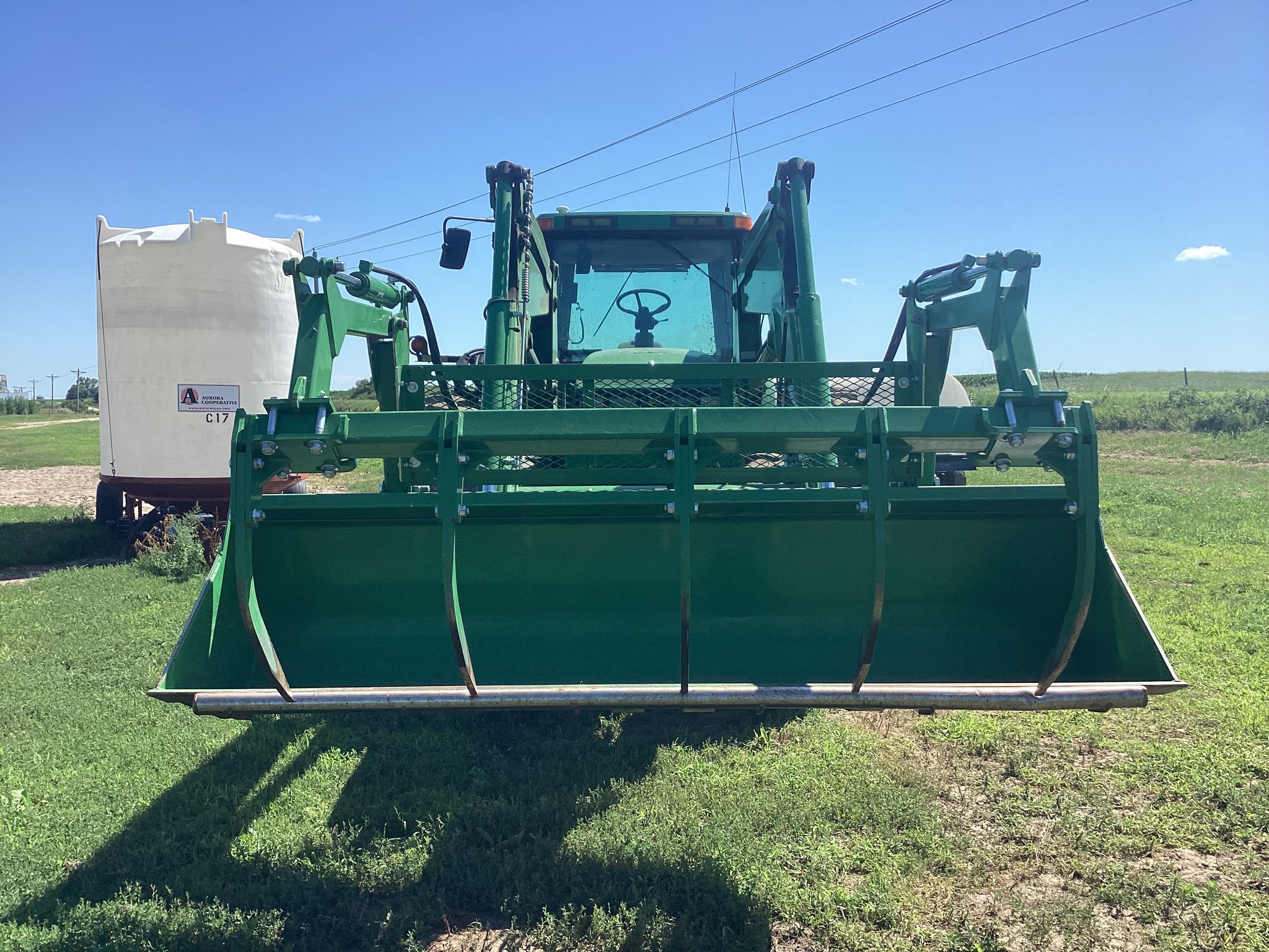 2000 John Deere 8210 Image 4