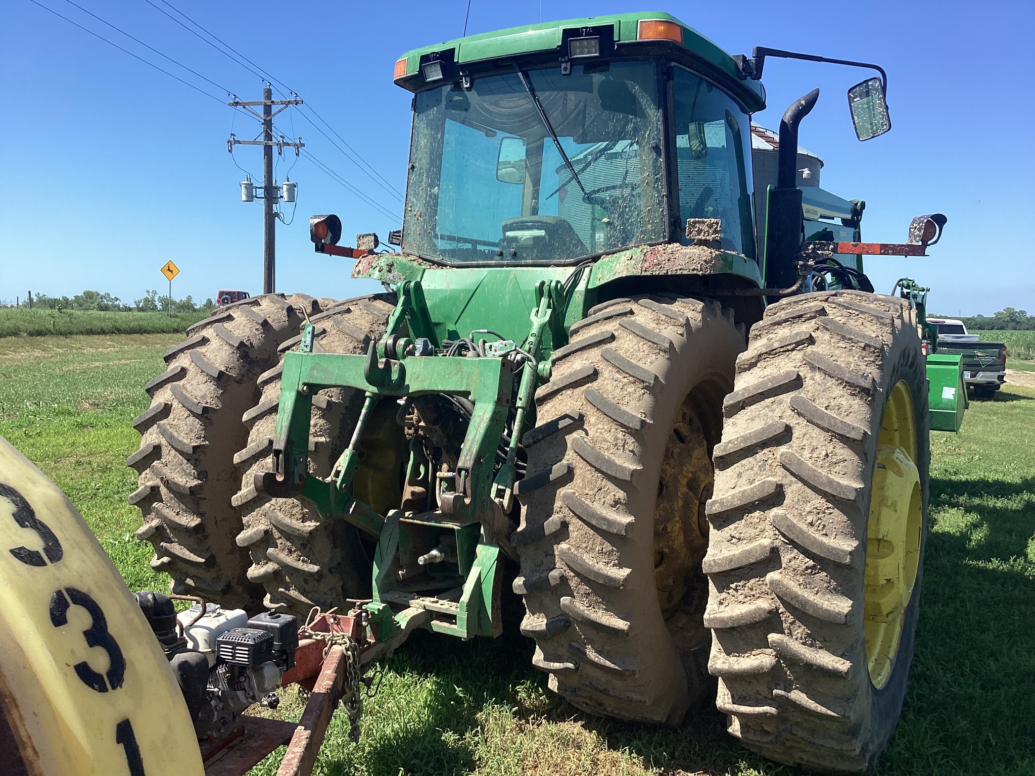 2000 John Deere 8210 Image 7