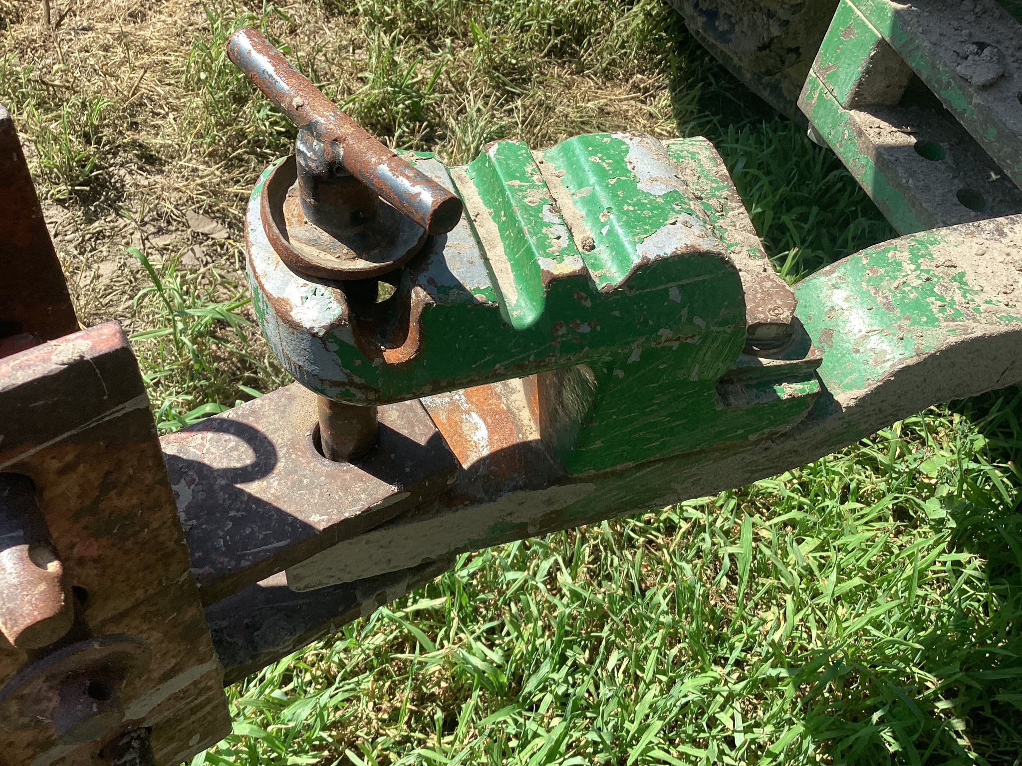2000 John Deere 8210 Image 21