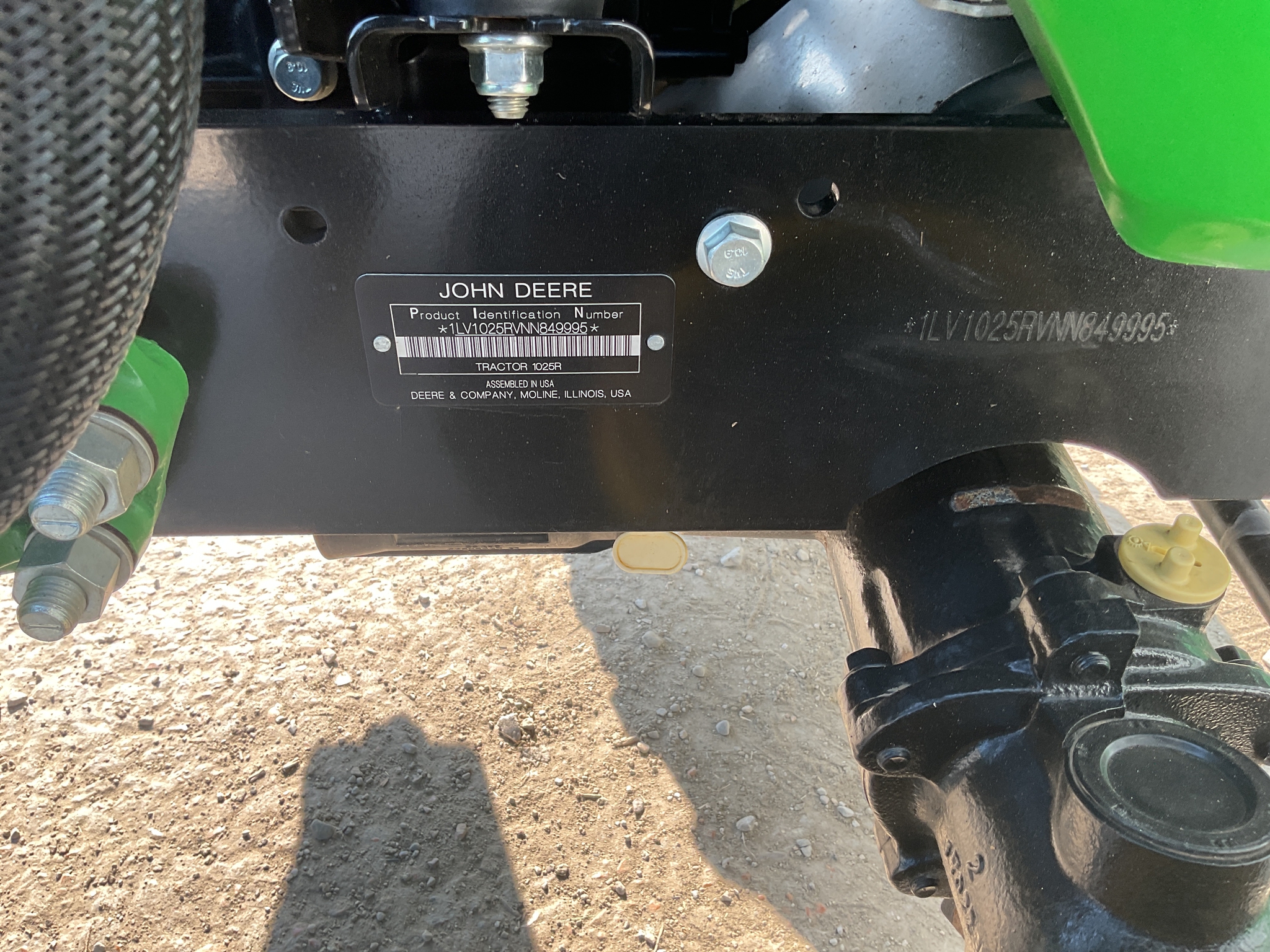 2022 John Deere 1025R Image 25