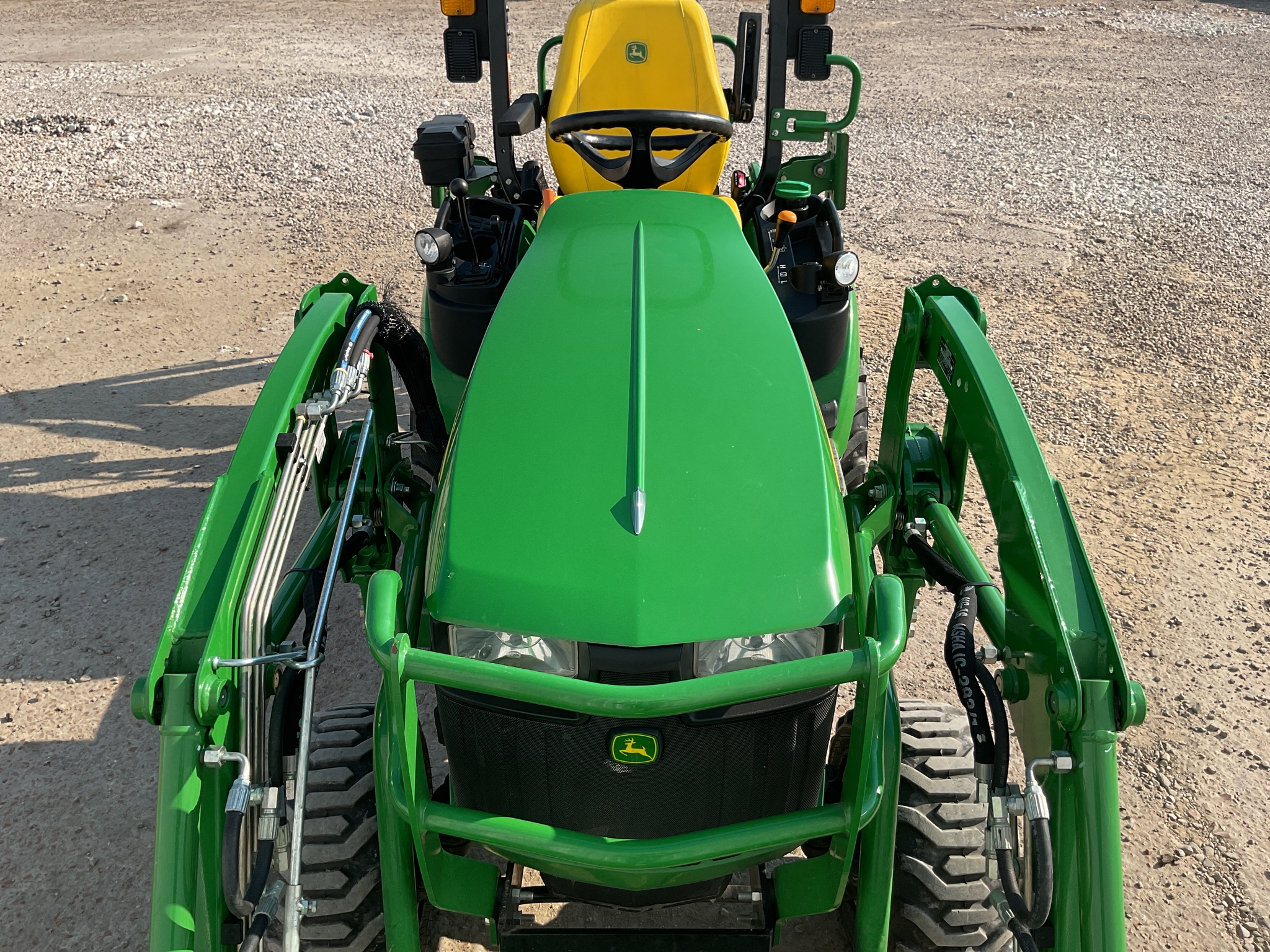 2022 John Deere 1025R Image 17