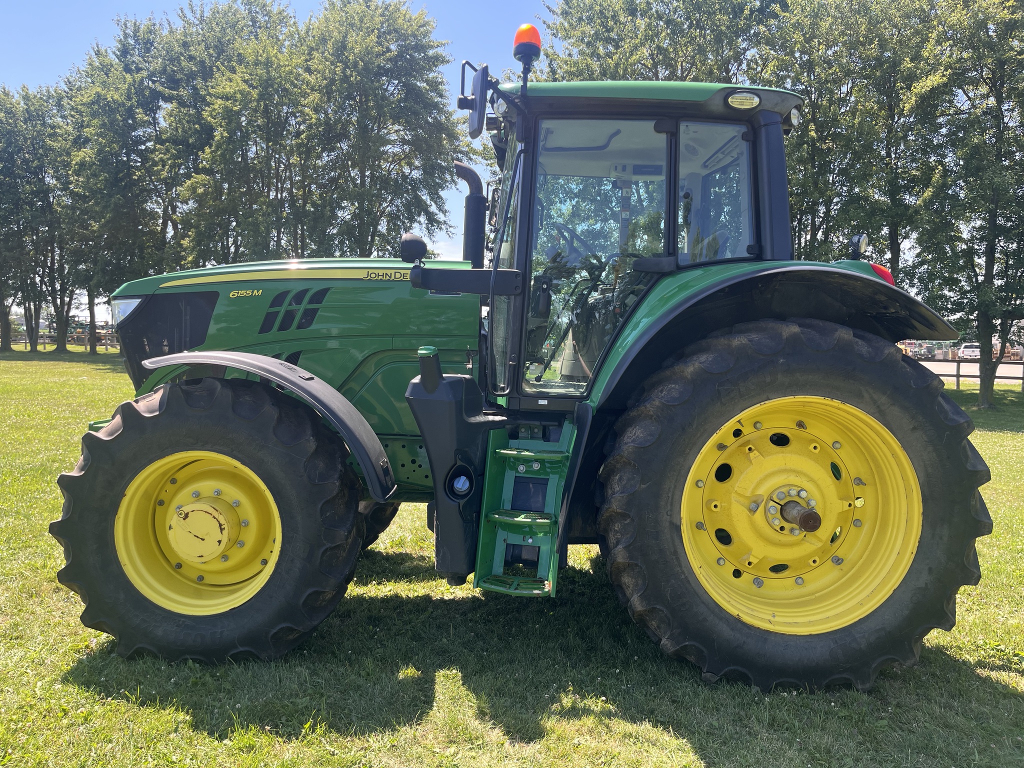 2020 John Deere 6155M Image 6
