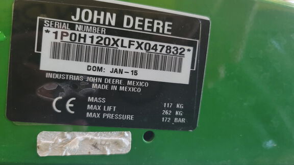 Photo of 2015 John Deere 1025R