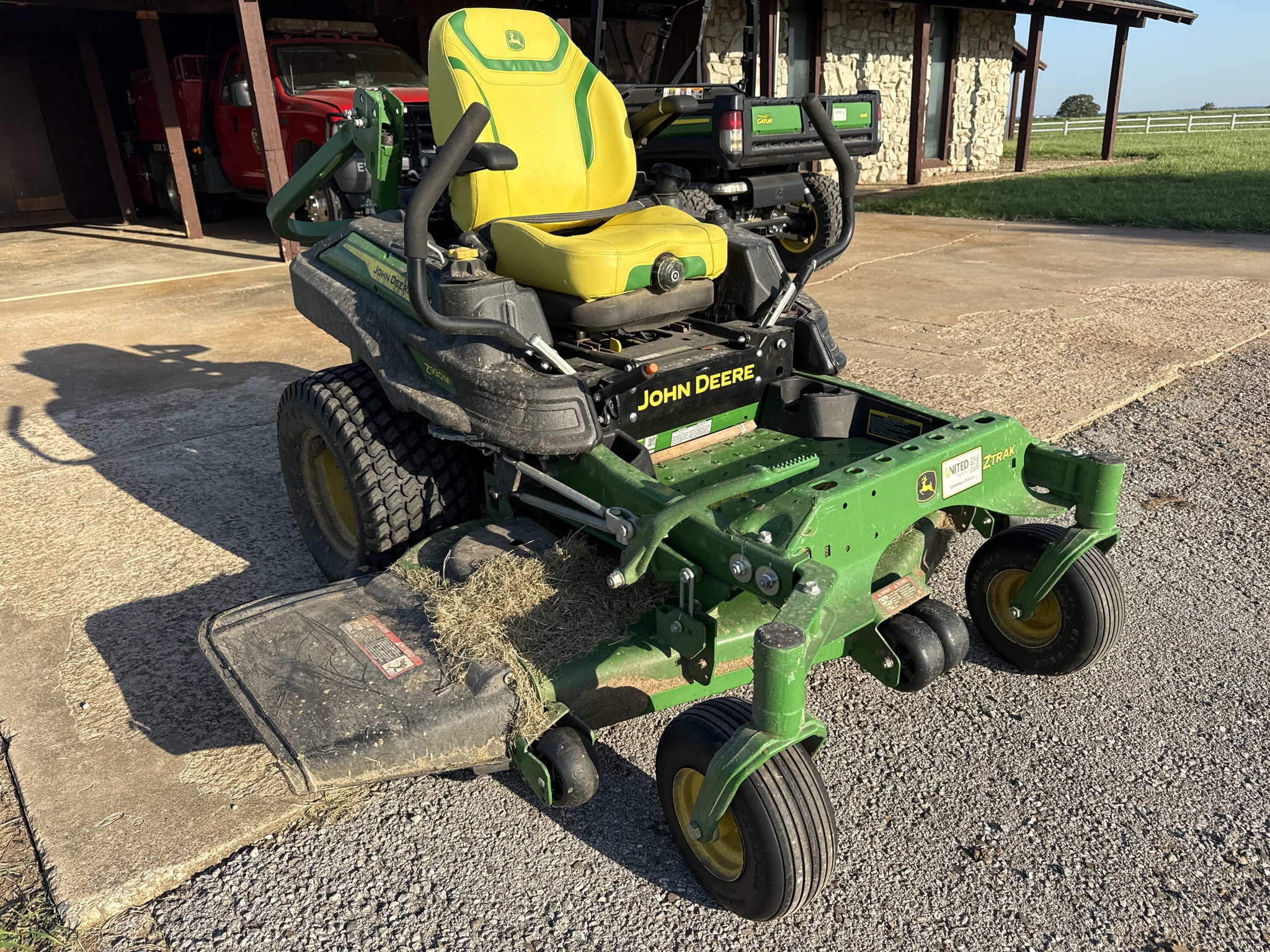 2023 John Deere Z930M Image 12