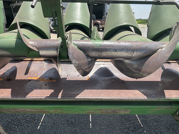 Used 2009 John Deere 612C Corn and Row Crop headers at Koenig Equipment in Urbana, OH - Photo4