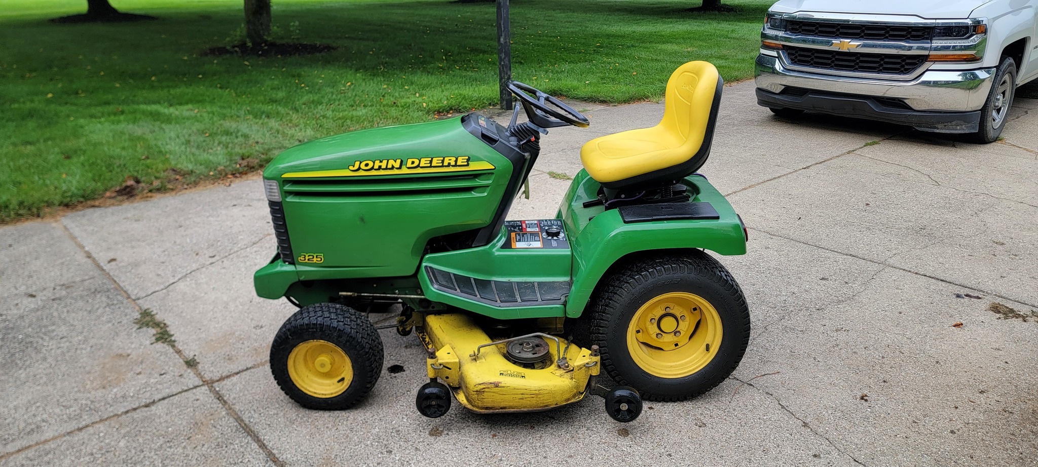 1996 John Deere 325 Image 5