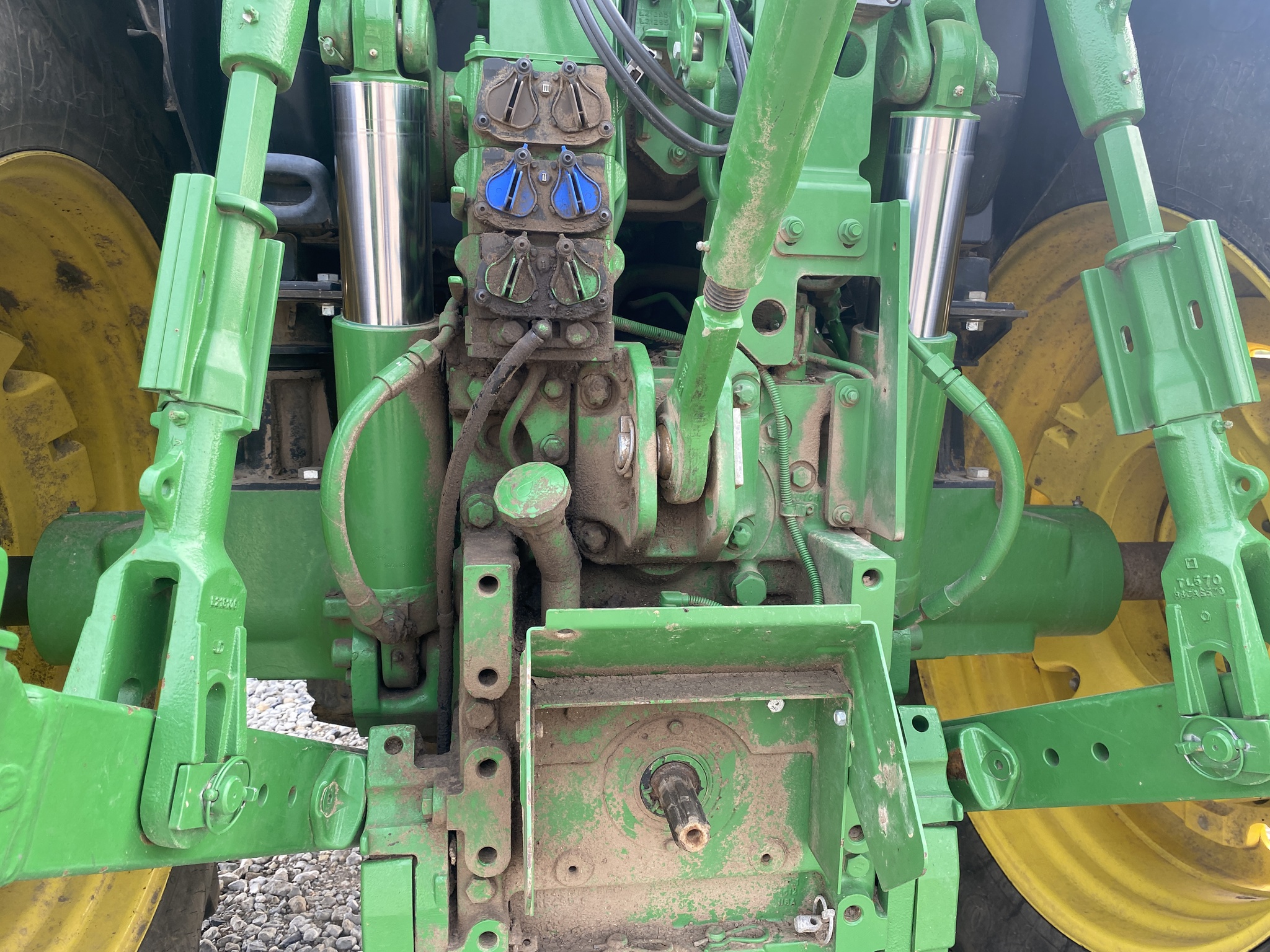 2018 John Deere 6155R Image 7
