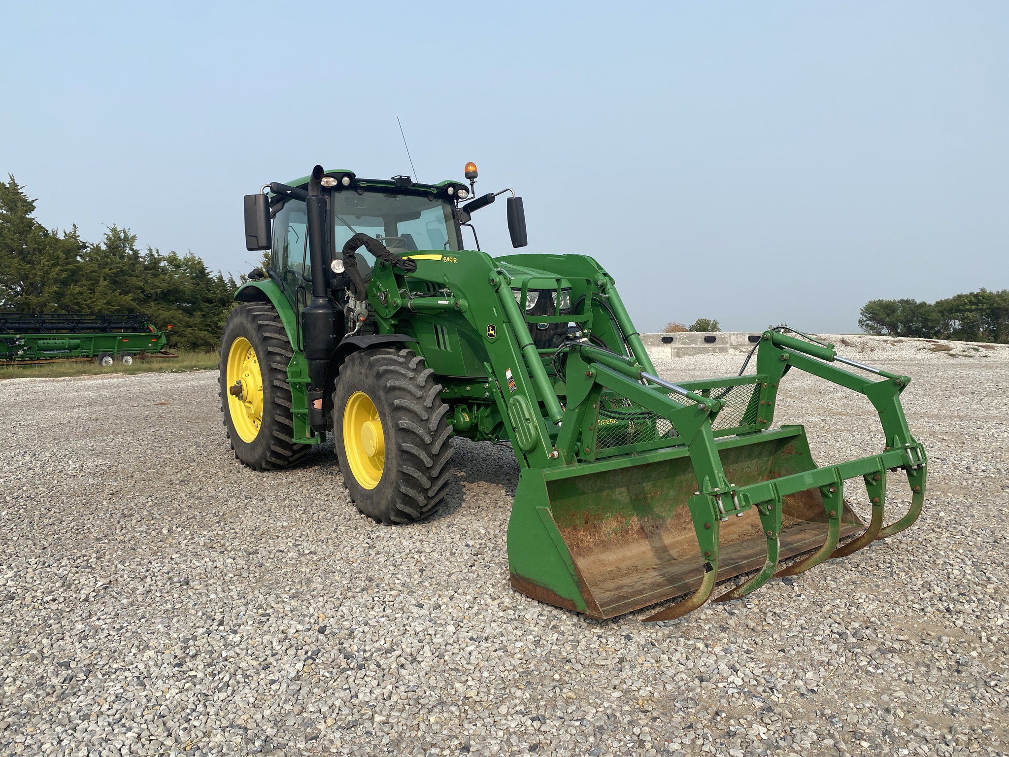 2018 John Deere 6155R Image 6