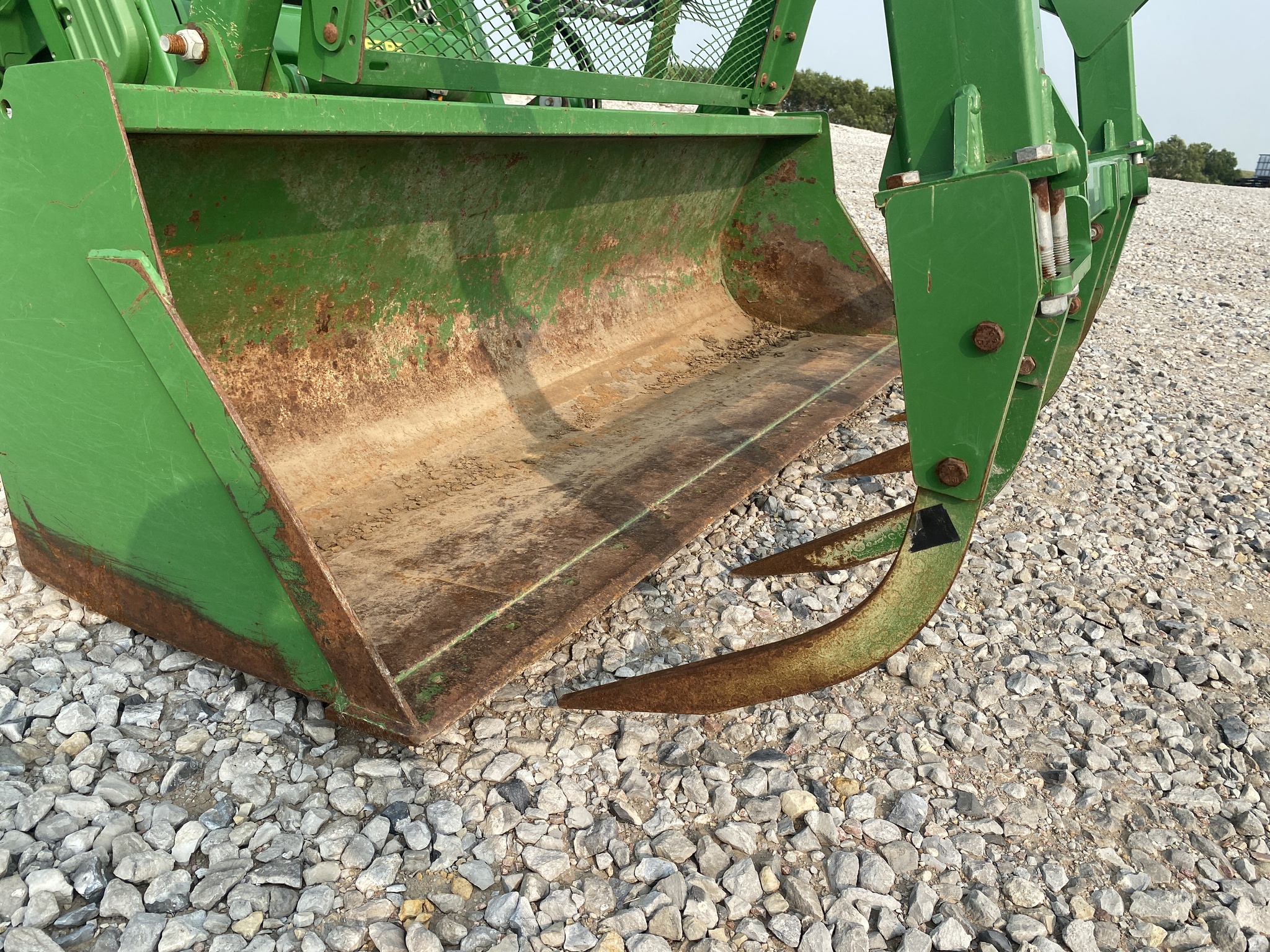 2018 John Deere 6155R Image 13