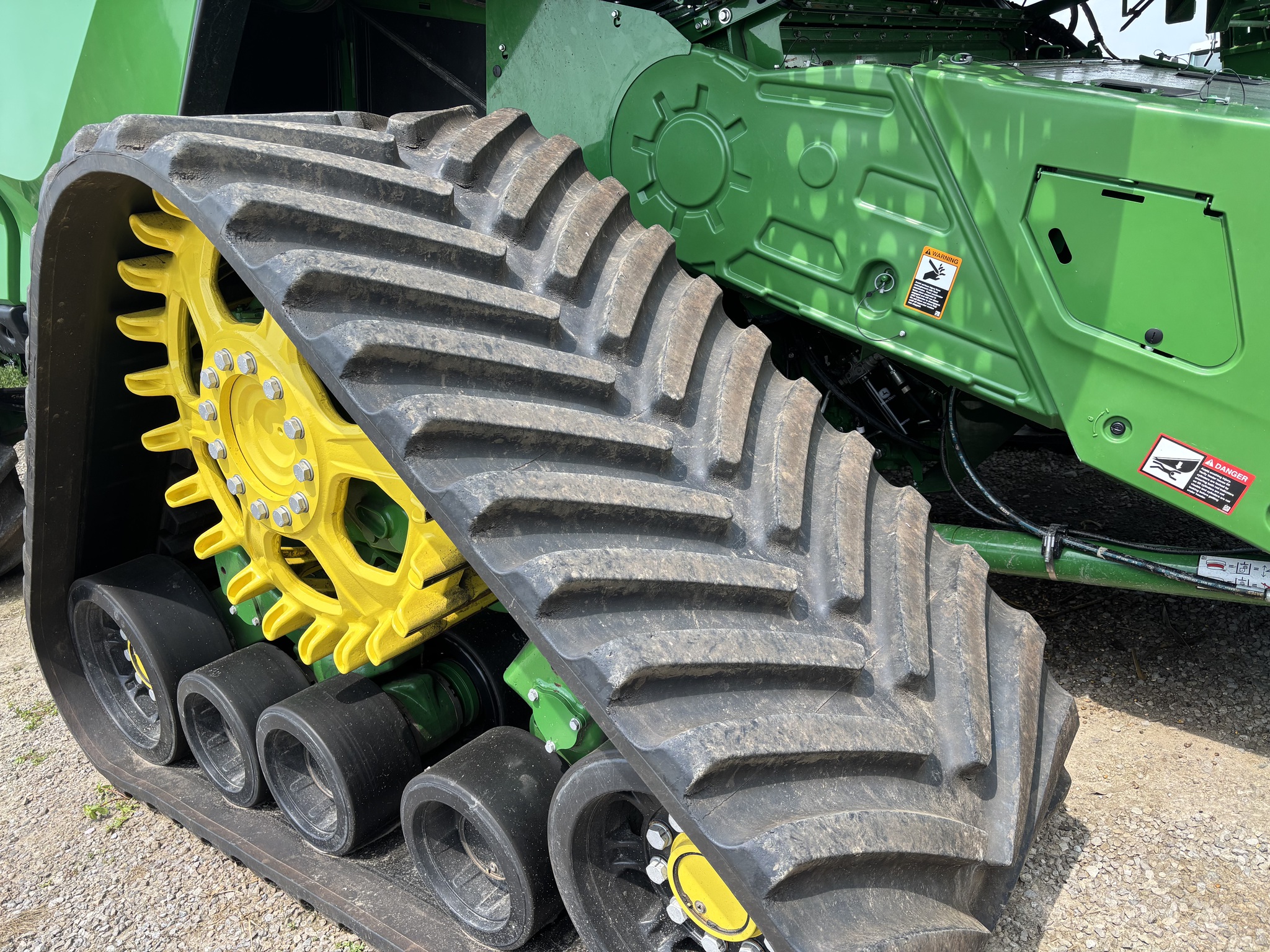 2023 John Deere X9 1100 Image 8