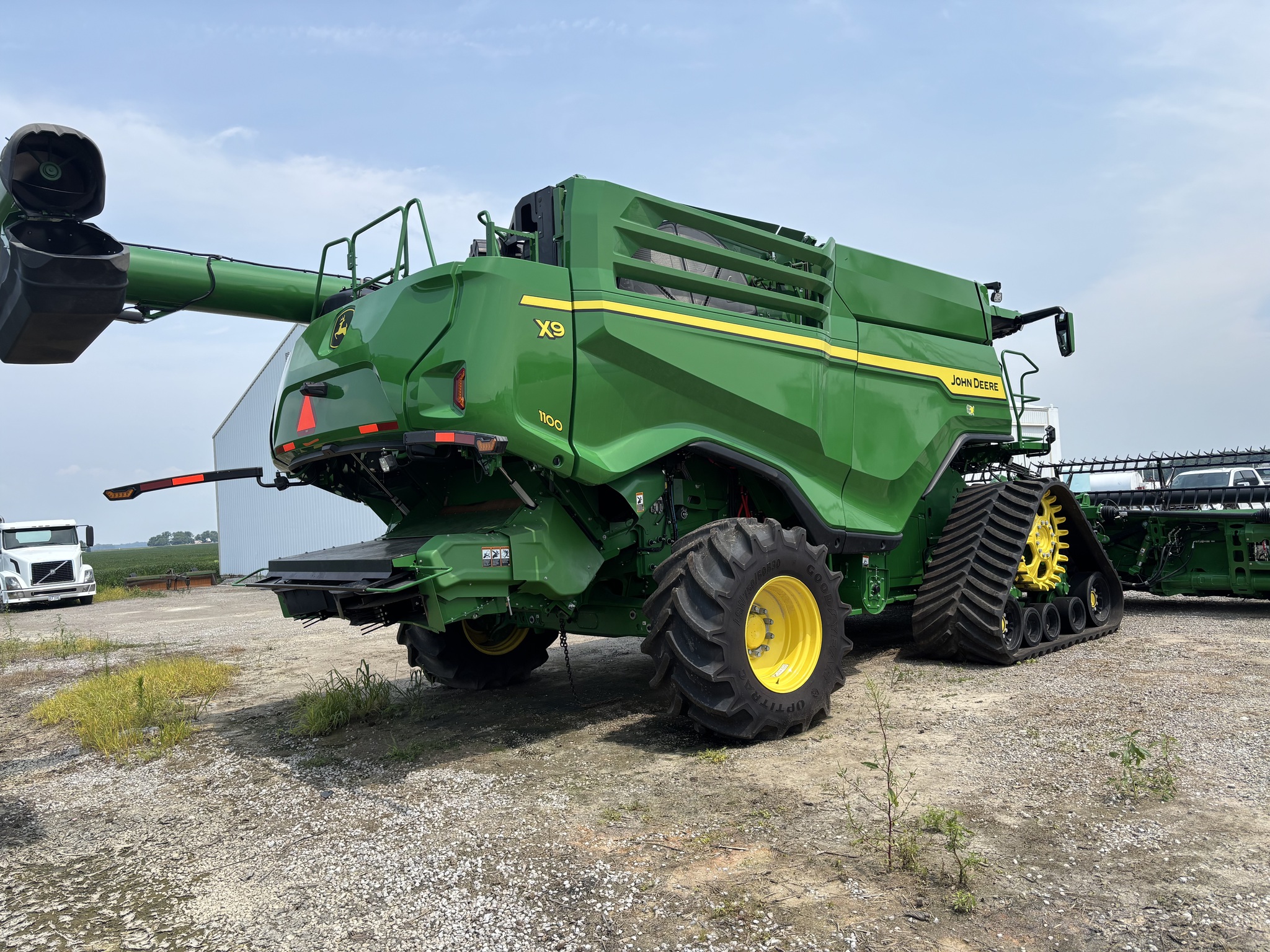 2023 John Deere X9 1100 Image 3