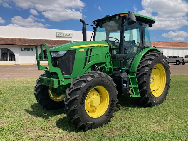 2023 John Deere 6135E Image 1