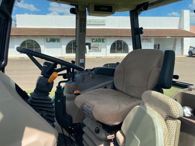 2023 John Deere 6135E Image 12