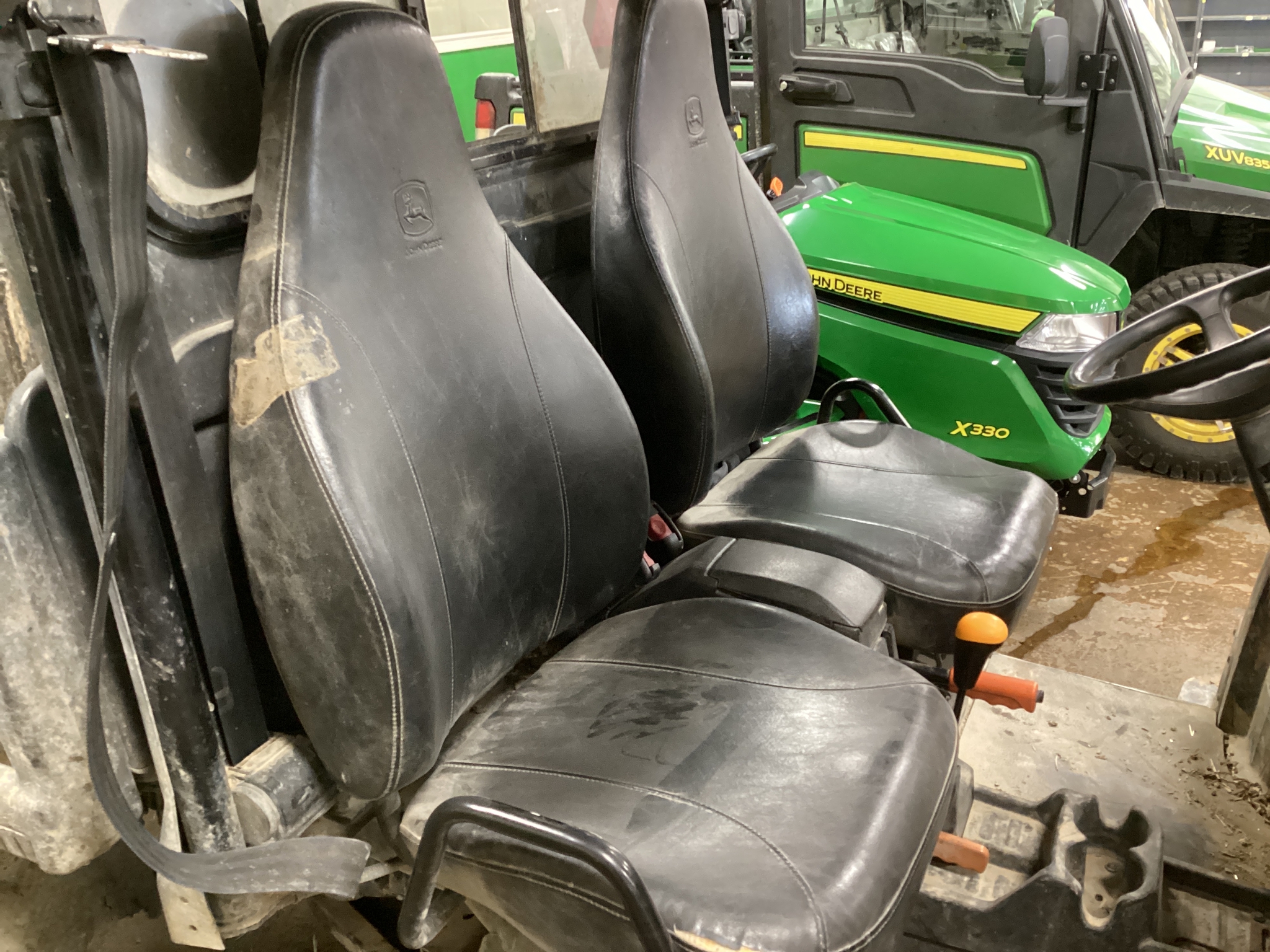 2013 John Deere XUV 825i Image 8