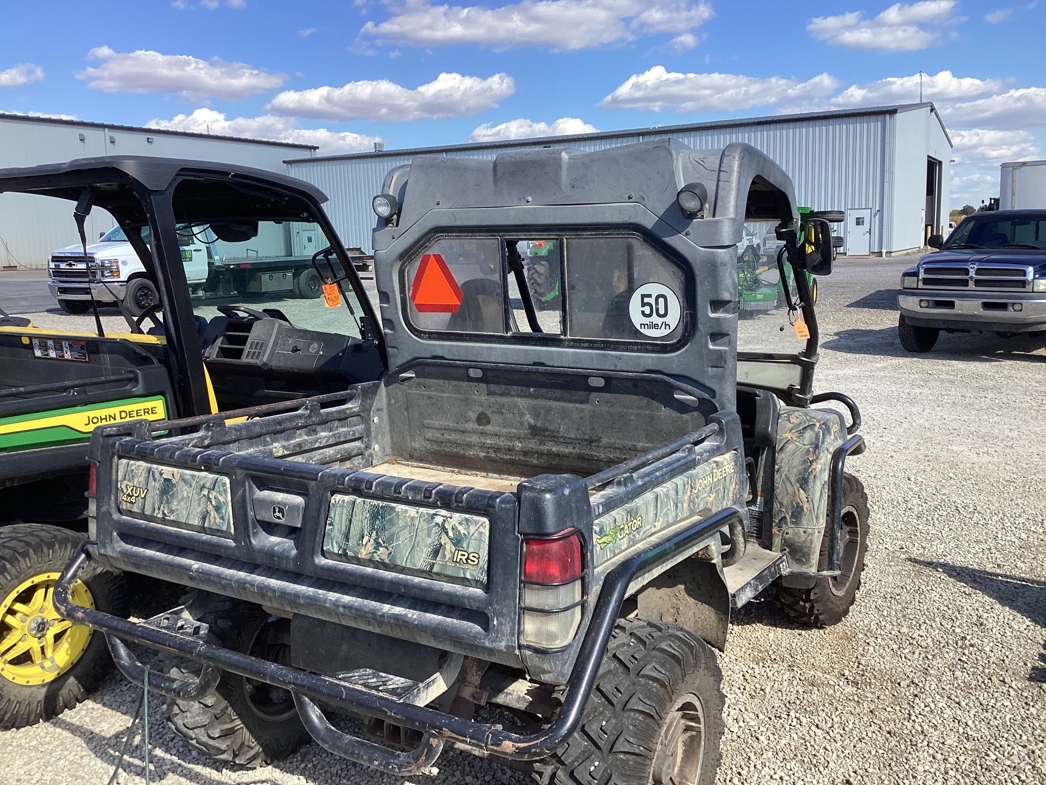 2013 John Deere XUV 825i Image 5