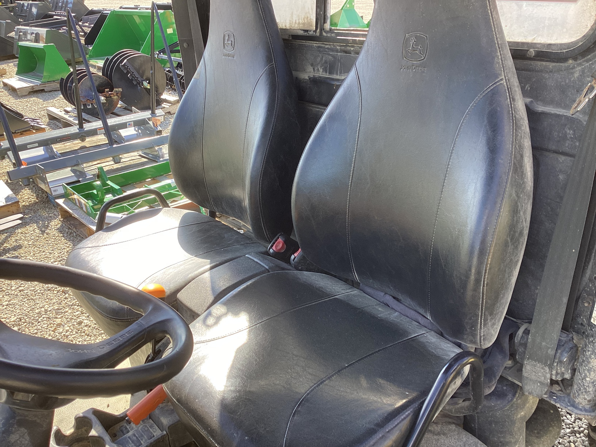 2013 John Deere XUV 825i Image 7