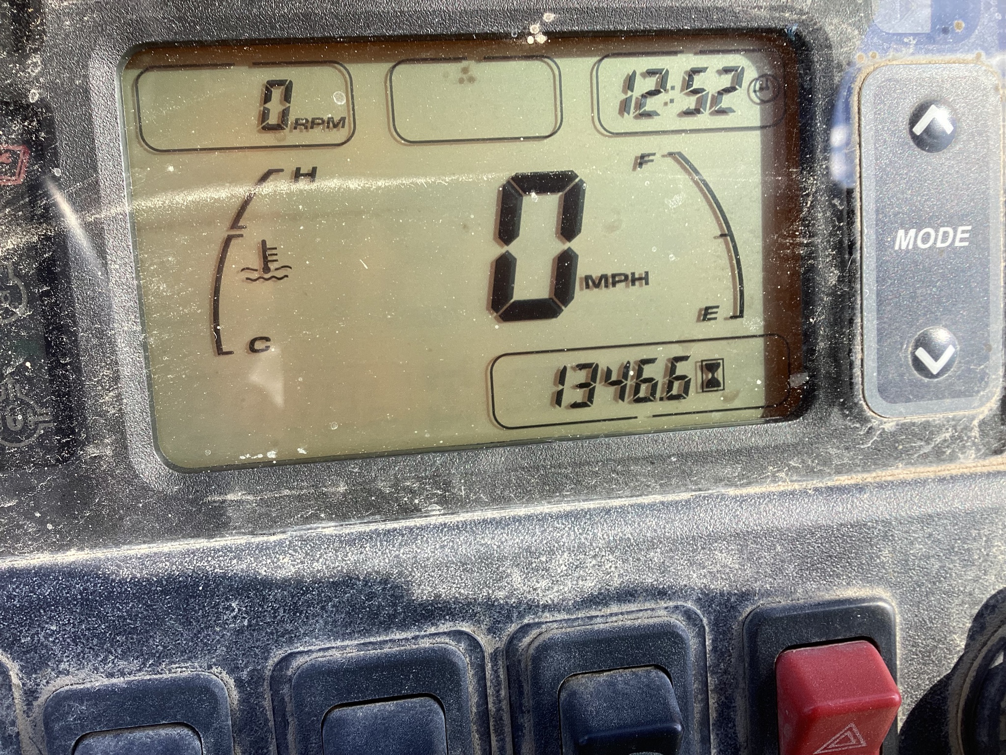 2013 John Deere XUV 825i Image 8