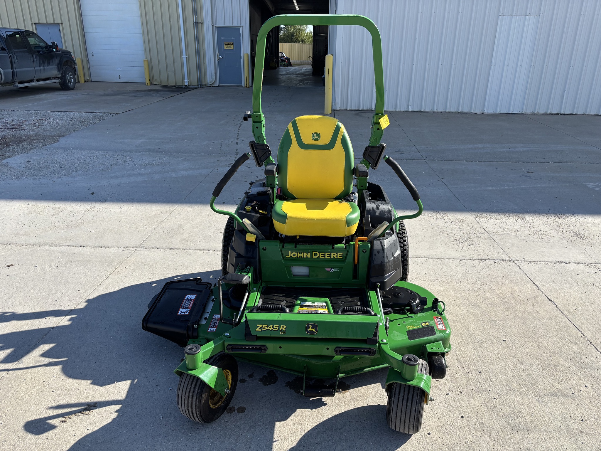  2023 John Deere Z545R at Heritage Tractor in Pontiac, IL