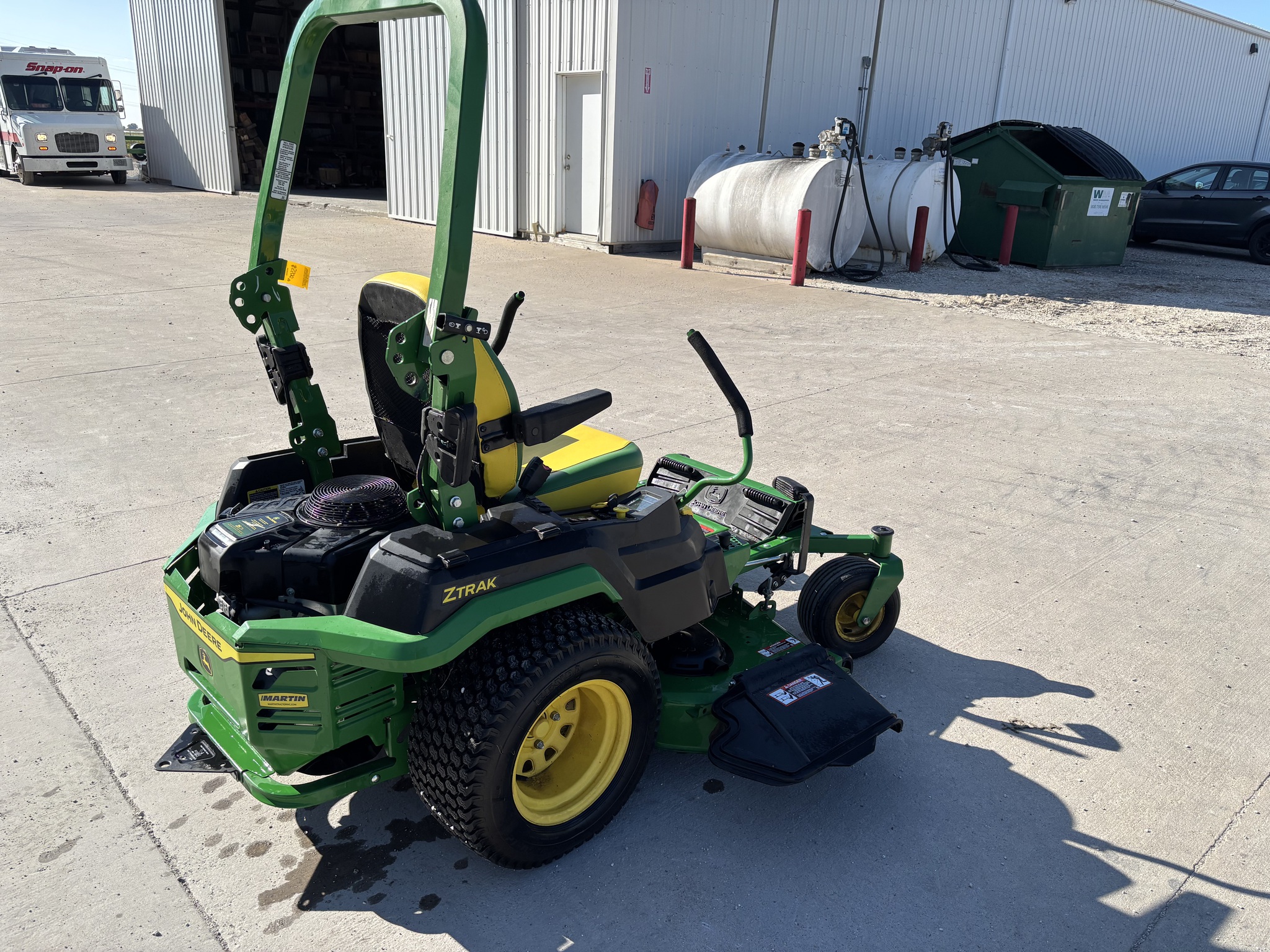  2023 John Deere Z545R at Heritage Tractor in Pontiac, IL