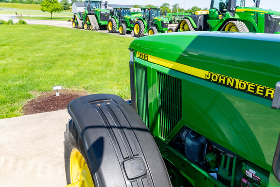 Used 2003 John Deere 7710 Row Crop Tractors at Koenig Equipment in Anna, OH - Photo22
