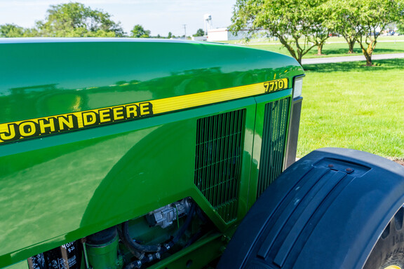 Used 2003 John Deere 7710 Row Crop Tractors at Koenig Equipment in Anna, OH - Photo23