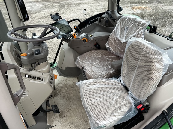 2025 John Deere 6R 175 - Photo23