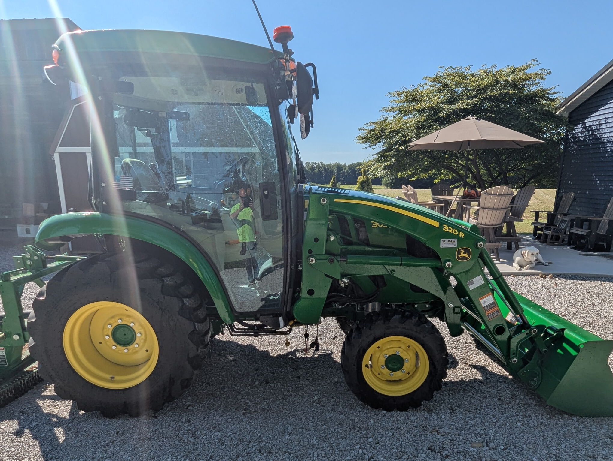 2022 John Deere 3039R Image 2